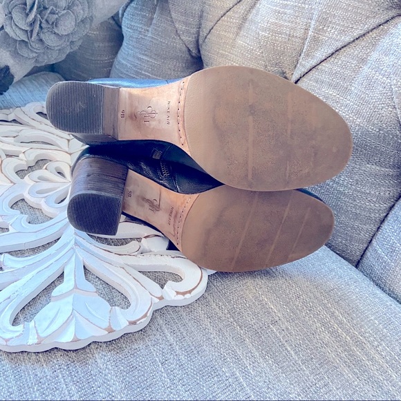 Cole Haan Ankle Boots Women’s 9 - Picture 6 of 8